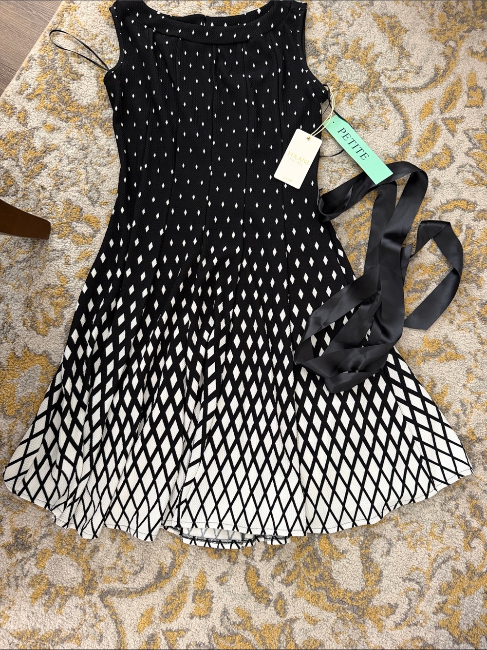Haani Black & White Diamond-Print Fit-and-Flare Dress